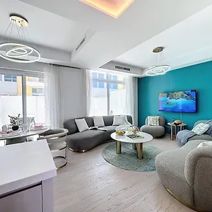  Holiday home Key View - Aquilegia Villa, Damac Hills United Arab Emirates